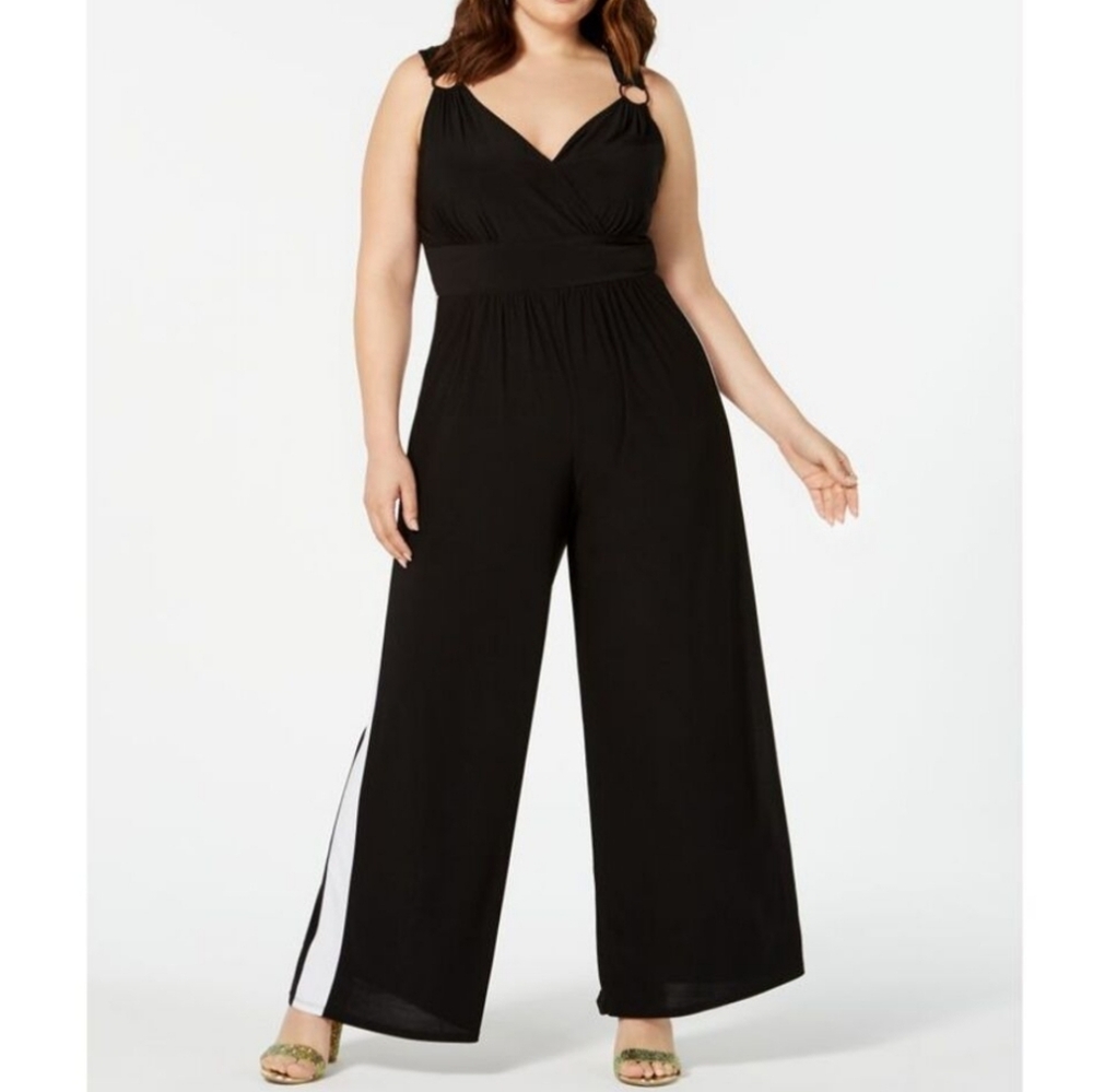 Love Squared Women's Size 2X Jumpsuit Black White Vertical Stripe Wide Leg